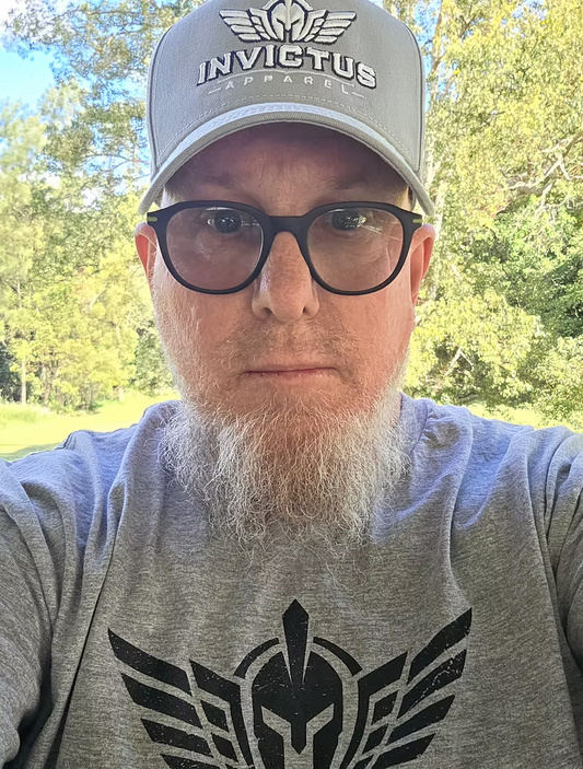 INVICTUS IRON-HELM Caps